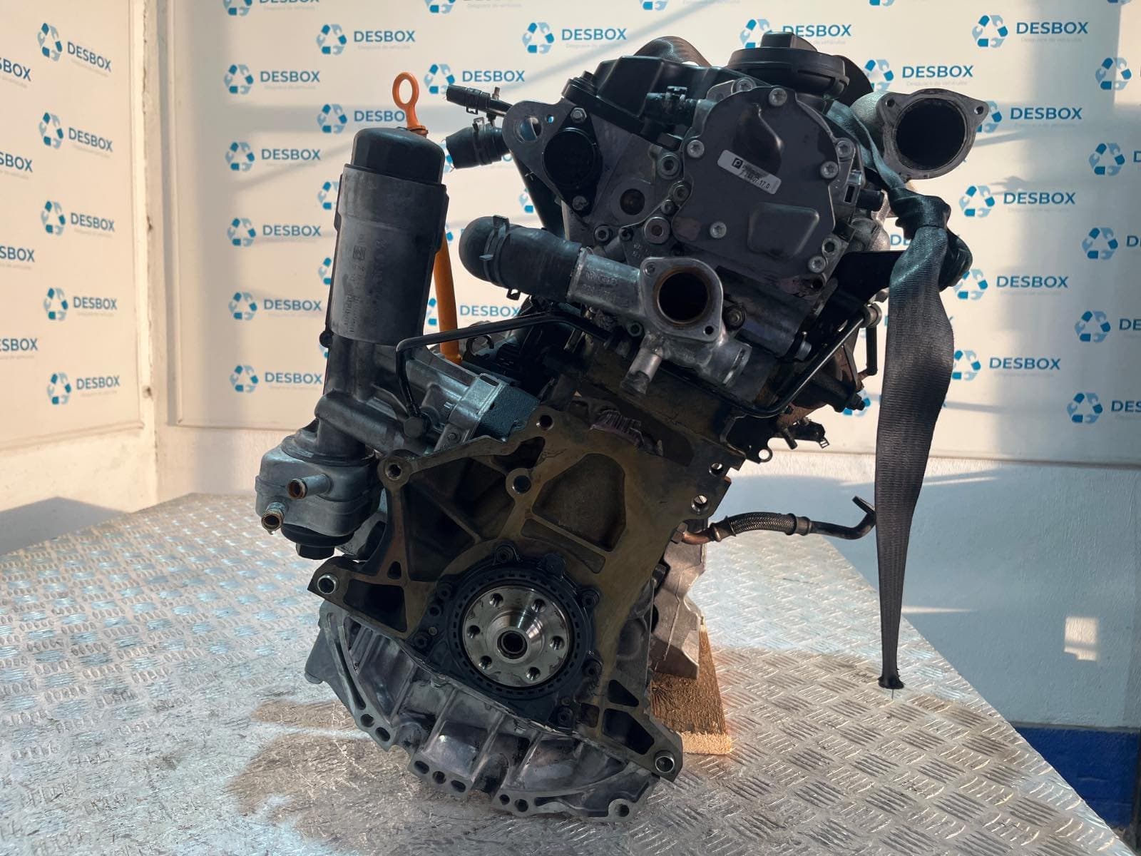 Recambio de MOTOR para VOLKSWAGEN PASSAT BERLINA (3B3) Advance AVB referencia OEM IAM AVB  - AZUL 2