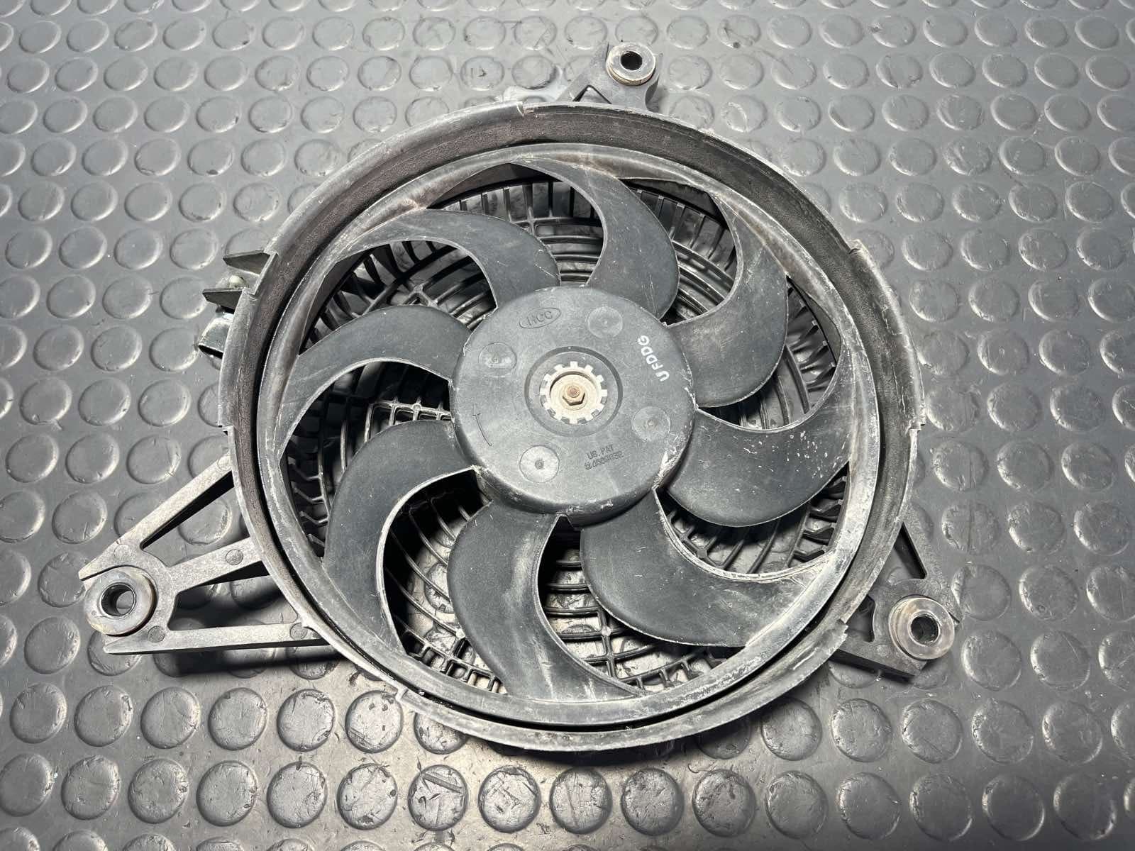 Recambio de ELECTROVENTILADOR para HYUNDAI H-1 Furgoneta 2.5 TD D4BF referencia OEM IAM 977304A050 - VERDE 3