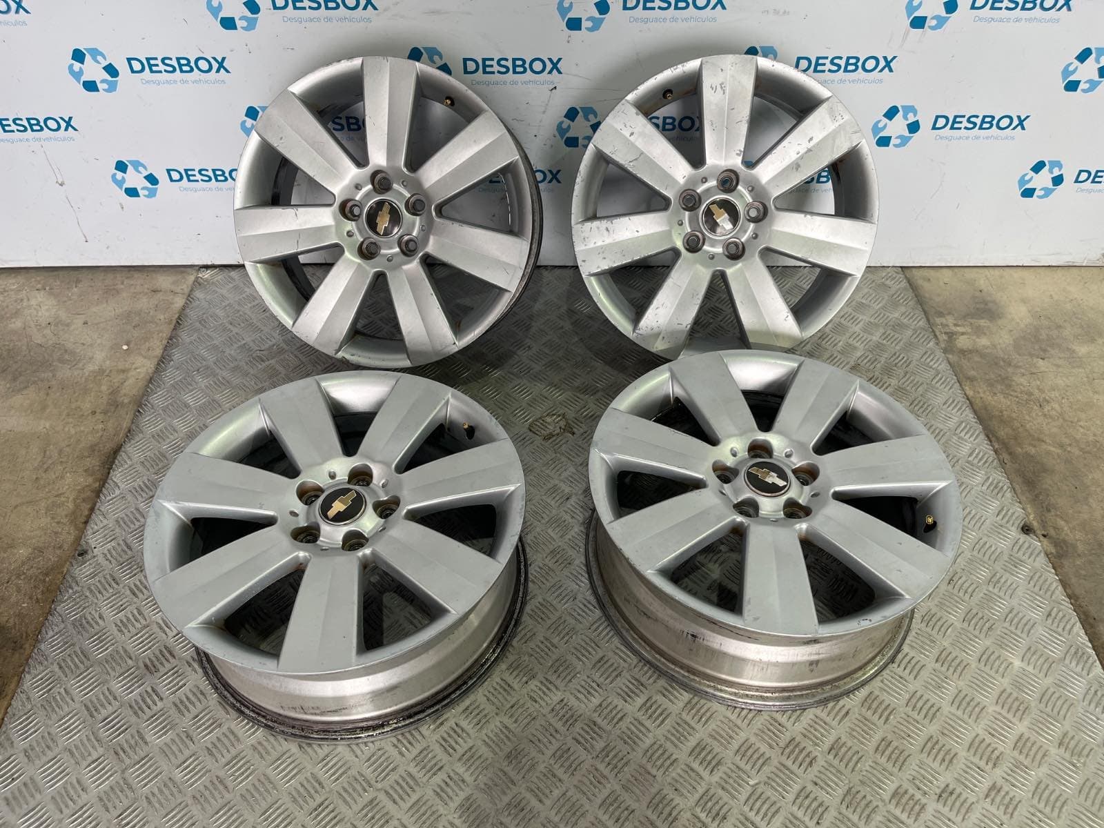 Recambio de JUEGO LLANTAS para CHEVROLET CAPTIVA 2.0 VCDI LT Z20S - GRIS