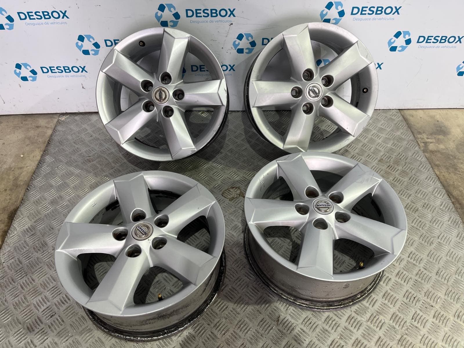Recambio de JUEGO LLANTAS para NISSAN QASHQAI (J10) 1.5 DCI K9K referencia OEM IAM N3160140 - NEGRO
