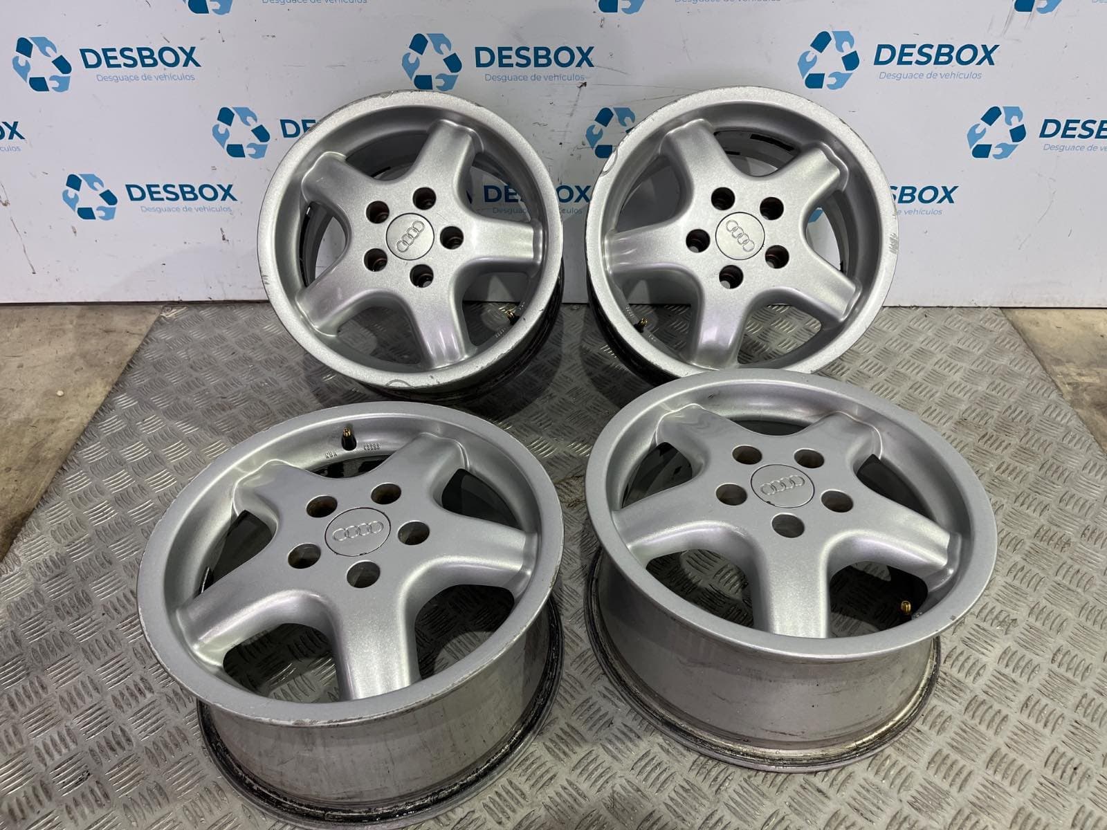 Recambio de JUEGO LLANTAS para AUDI A4 BERLINA (B5) 1.8 T AEB referencia OEM IAM 8D0071498 - VERDE