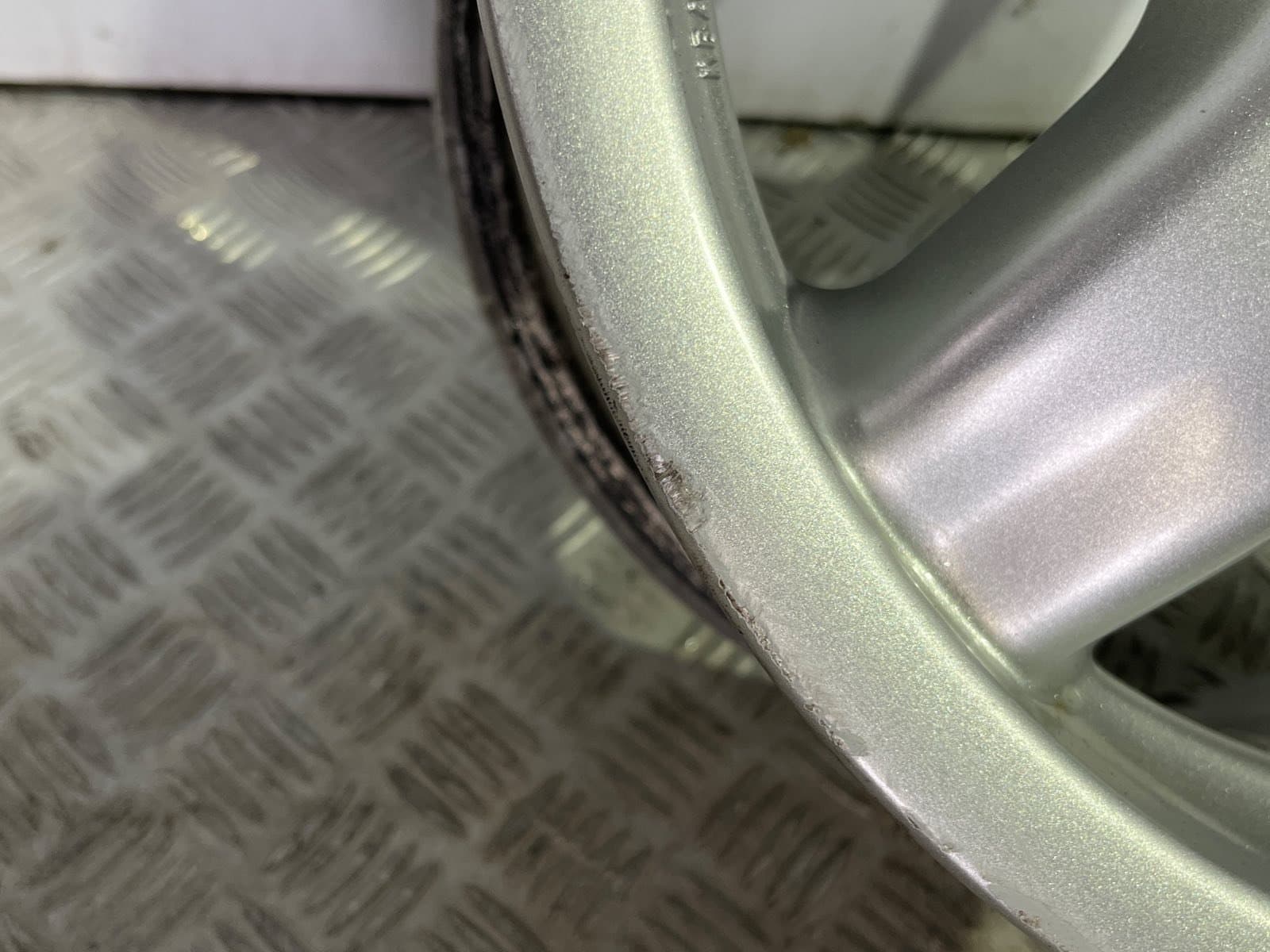 Recambio de JUEGO LLANTAS para AUDI A4 BERLINA (B5) 1.8 T AEB referencia OEM IAM 8D0071498 - VERDE 8
