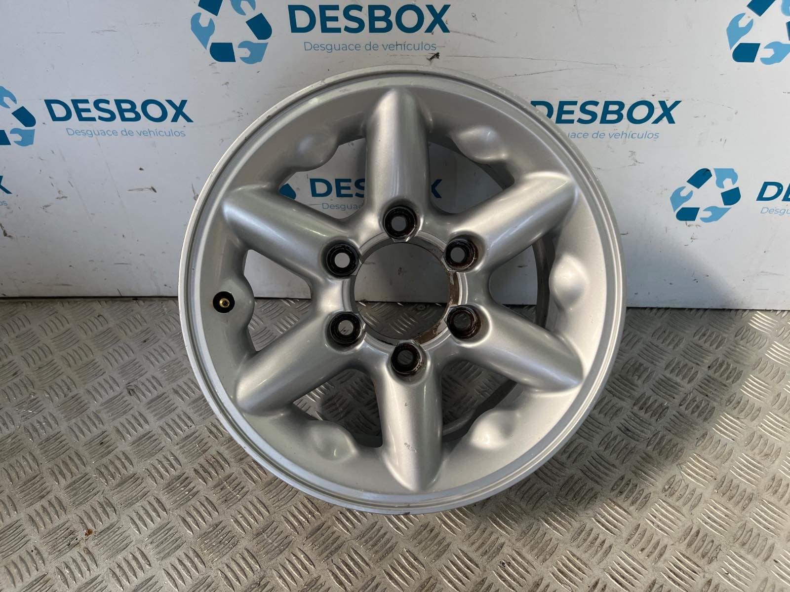 Recambio de JUEGO LLANTAS para NISSAN TERRANO/TERRANO.II (R20) Avenue TD27TI referencia OEM IAM 8F300 - VERDE 6