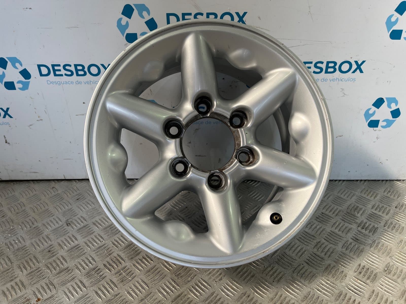 Recambio de JUEGO LLANTAS para NISSAN TERRANO/TERRANO.II (R20) Avenue TD27TI referencia OEM IAM 8F300 - VERDE 7