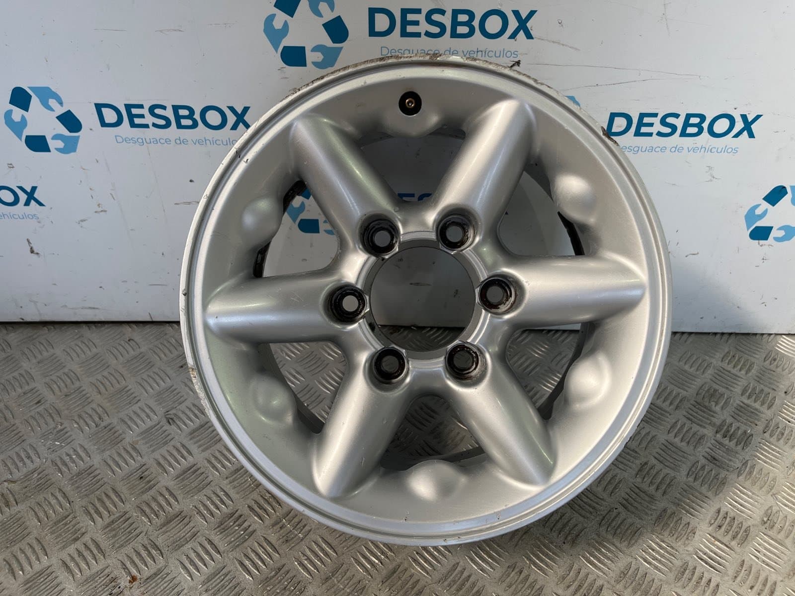 Recambio de JUEGO LLANTAS para NISSAN TERRANO/TERRANO.II (R20) Avenue TD27TI referencia OEM IAM 8F300 - VERDE 4