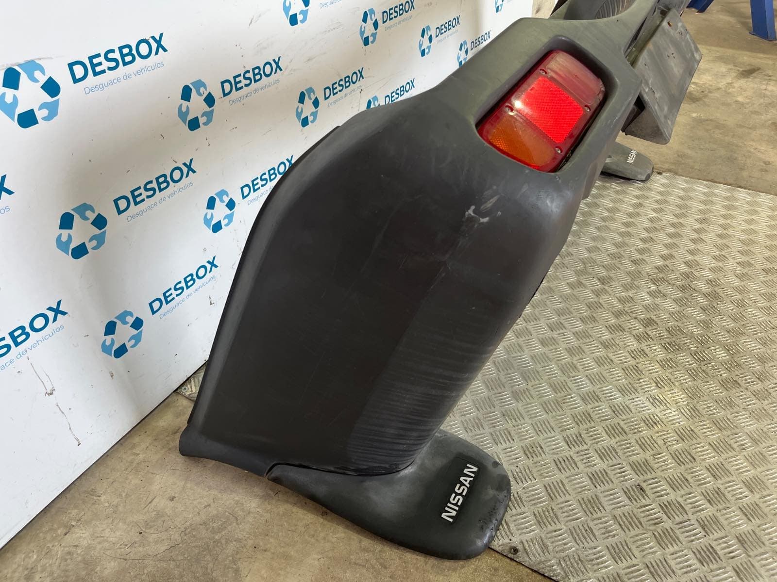 Recambio de PARAGOLPES TRASERO para NISSAN TERRANO II 2.4 i 12V 4WD KA24E - GRIS 4