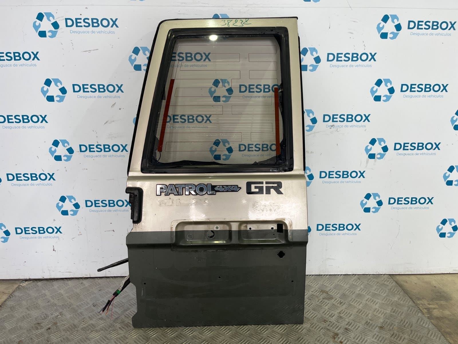 Recambio de PORTON TRASERO IZQUIERDO para NISSAN PATROL GR (Y60) 2.8 TURBO DIESEL RD28 TURBO - GRIS