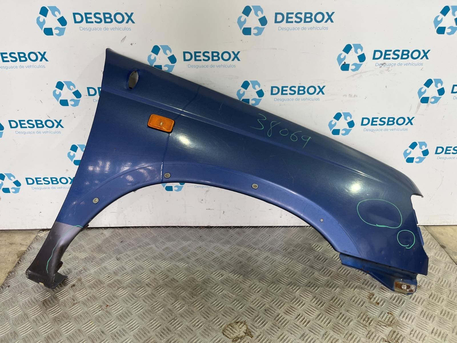 Recambio de ALETA DELANTERA DERECHA para NISSAN NAVARA PICK-UP (D40M) * TD25 - AZUL