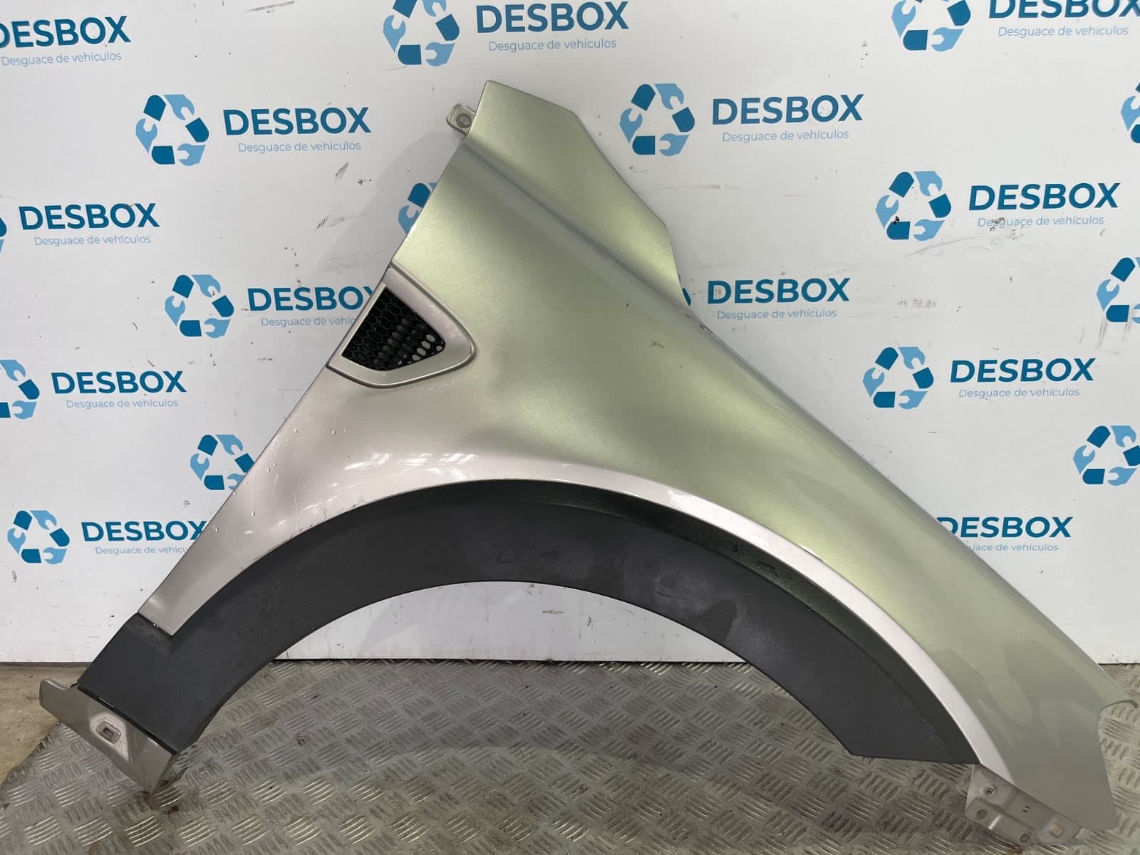 Recambio de ALETA DELANTERA DERECHA para CHEVROLET CAPTIVA 2.0 VCDI LT Z20S - GRIS