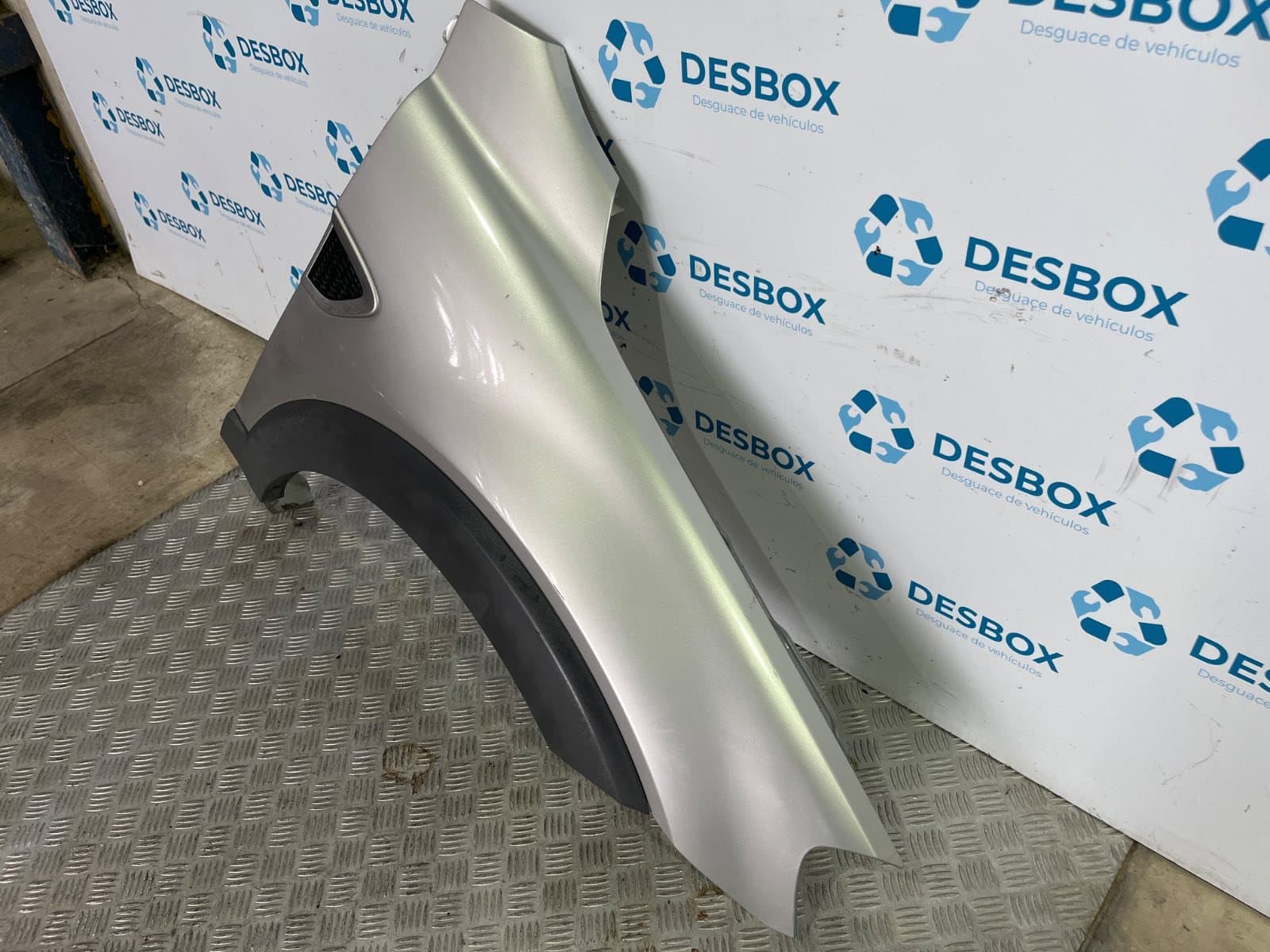 Recambio de ALETA DELANTERA DERECHA para CHEVROLET CAPTIVA 2.0 VCDI LT Z20S - GRIS 2