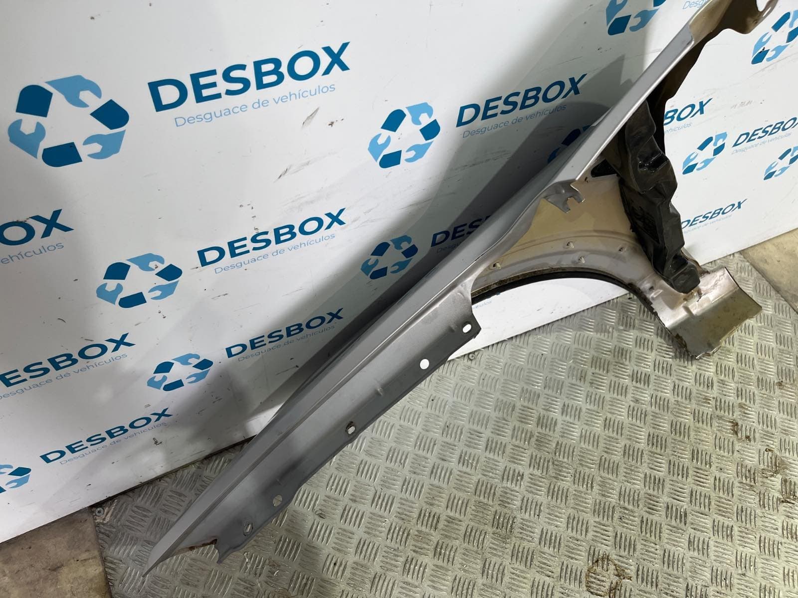 Recambio de ALETA DELANTERA DERECHA para CHEVROLET CAPTIVA 2.0 VCDI LT Z20S - GRIS 4