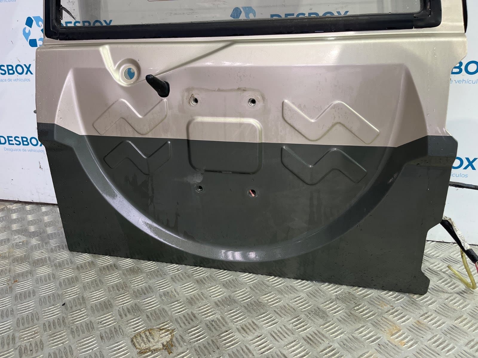Recambio de PORTON TRASERO DERECHO para NISSAN PATROL GR (Y60) 2.8 TURBO DIESEL RD28 TURBO - GRIS 3