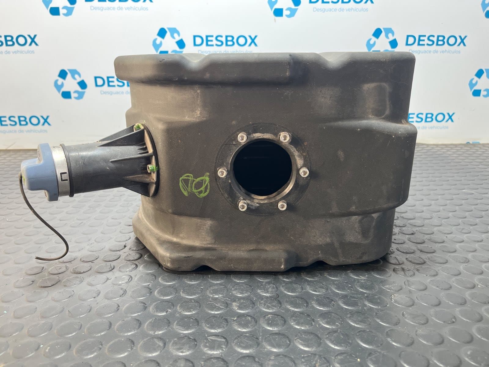 Recambio de DEPOSITO ADBLUE para RENAULT MAXITY FgDk 150.35/45 ZD30 referencia OEM IAM F03SD00929 - BLACNO 4