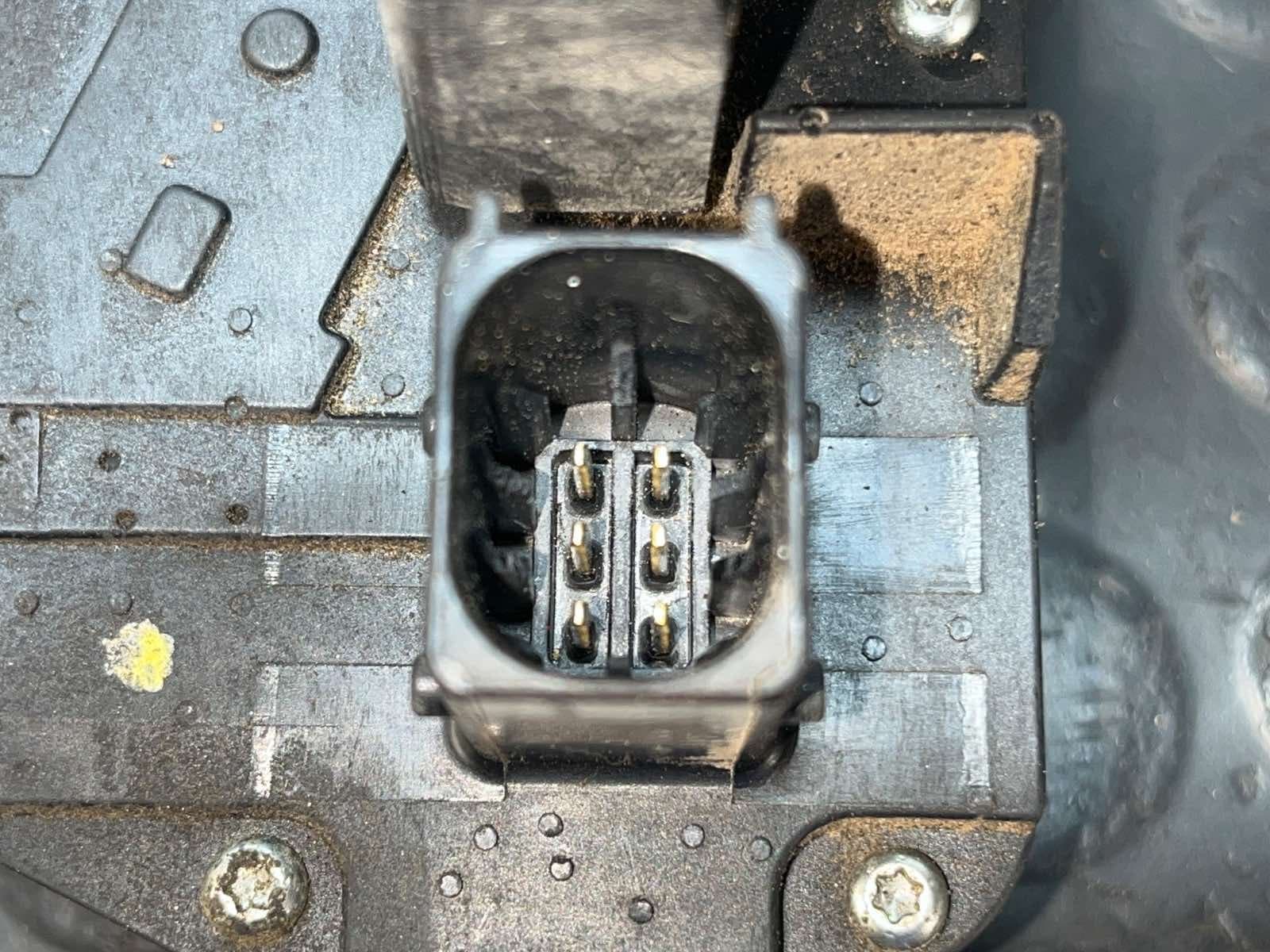 Recambio de CERRADURA PUERTA TRASERA IZQUIERDA para CHEVROLET CAPTIVA 2.0 VCDI LT Z20S - GRIS 4