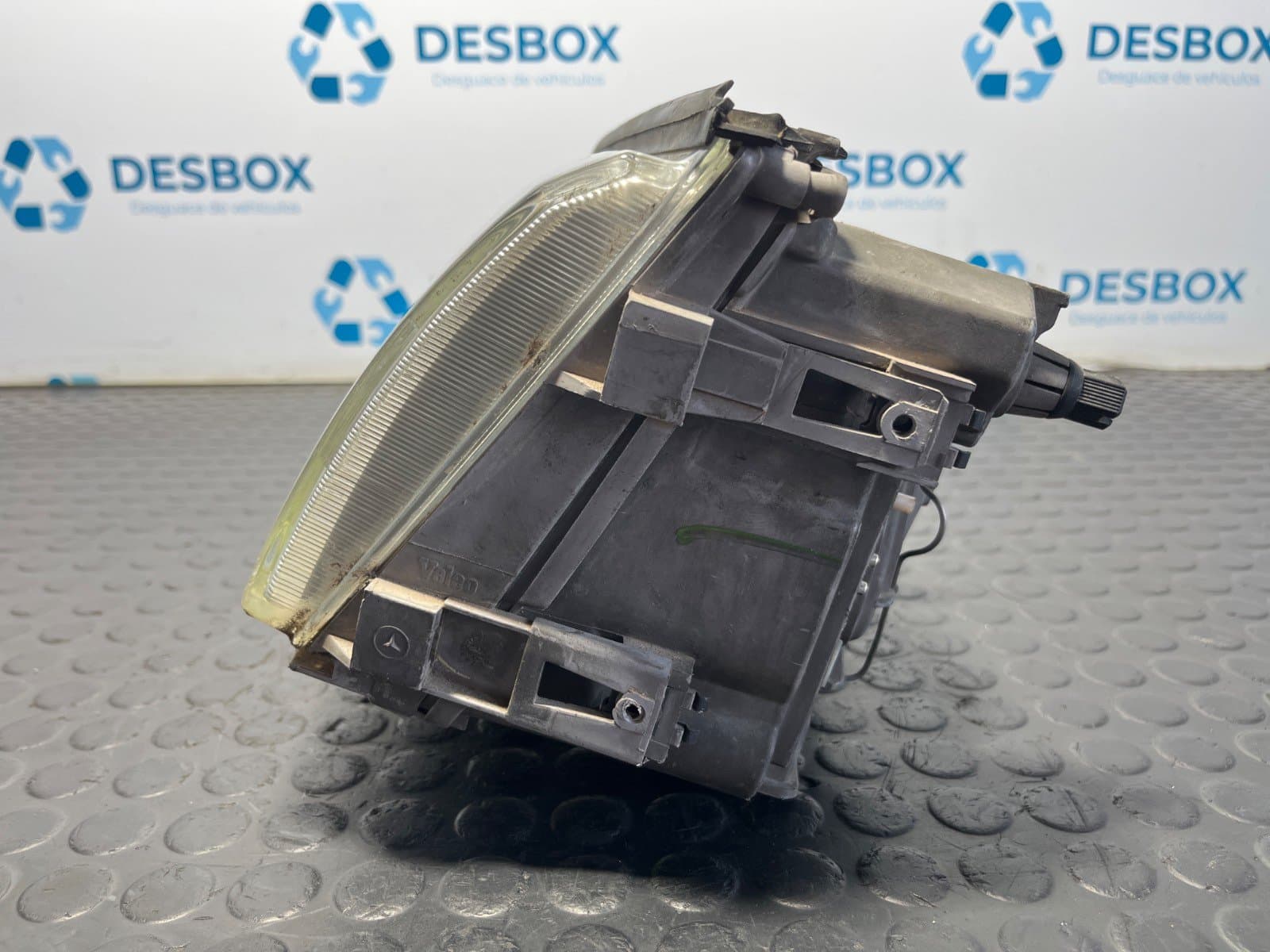 Recambio de FARO IZQUIERDO para MERCEDES-BENZ CLASE C (W202) BERLINA 250 TD (202.128) OM605.960 referencia OEM IAM 92082 - VERDE 2