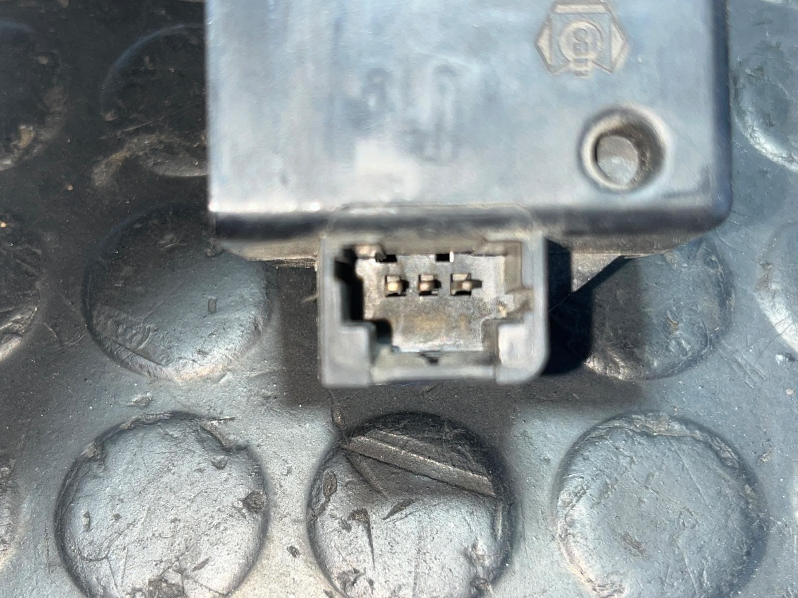 Recambio de CERRADURA MALETERO / PORTON para CITROEN XSARA BERLINA 1.6 16V NFU referencia OEM IAM 9646091580 - GRIS 3