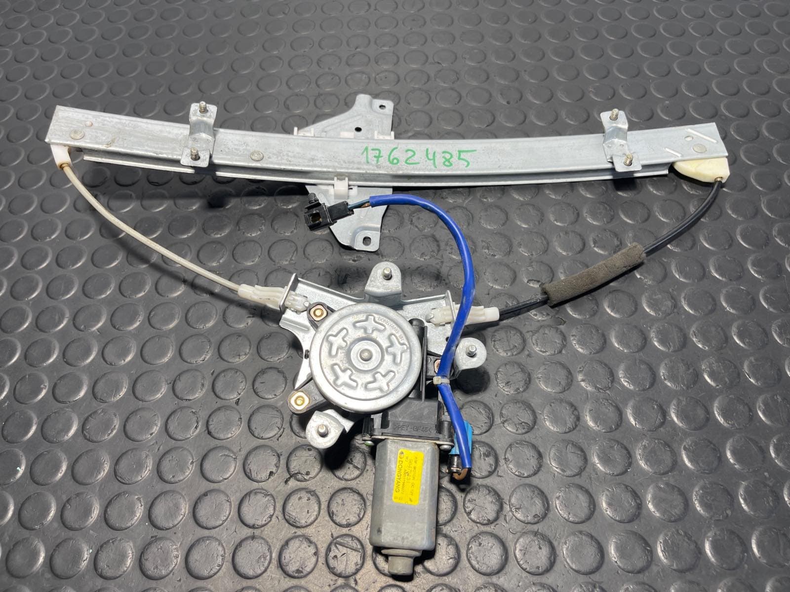 Recambio de ELEVALUNAS TRASERO IZQUIERDO para CHEVROLET NUBIRA BERLINA SE L44(96CUL4) referencia OEM IAM 96475131 - NEGRO