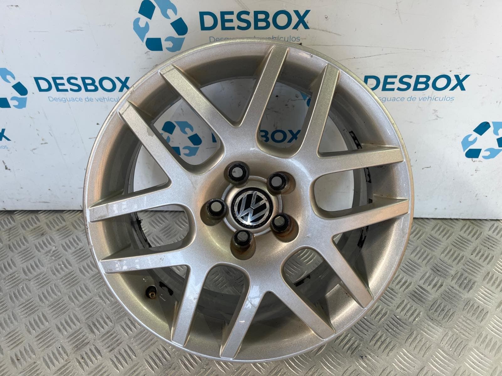 Recambio de JUEGO LLANTAS para VOLKSWAGEN GOLF IV BERLINA (1J1) * AVU | BFQ referencia OEM IAM 1J0601025AN - GRIS PLATA 6