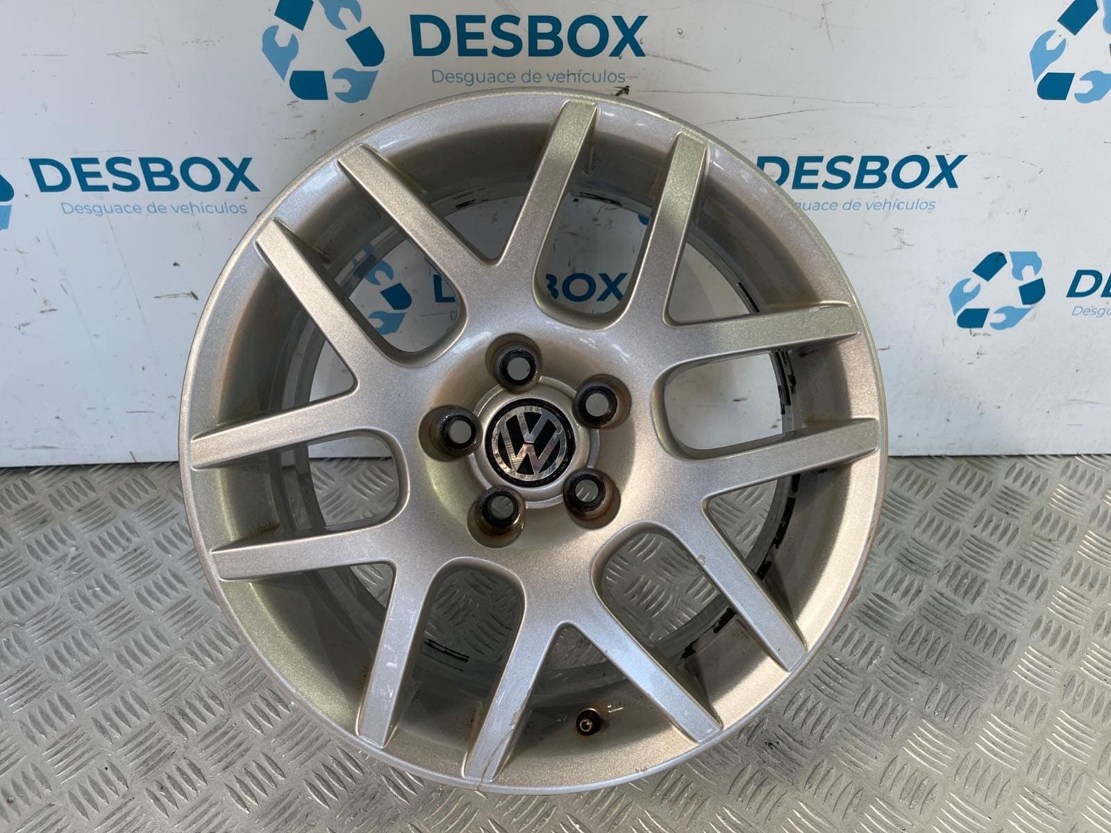 Recambio de JUEGO LLANTAS para VOLKSWAGEN GOLF IV BERLINA (1J1) * AVU | BFQ referencia OEM IAM 1J0601025AN - GRIS PLATA 7