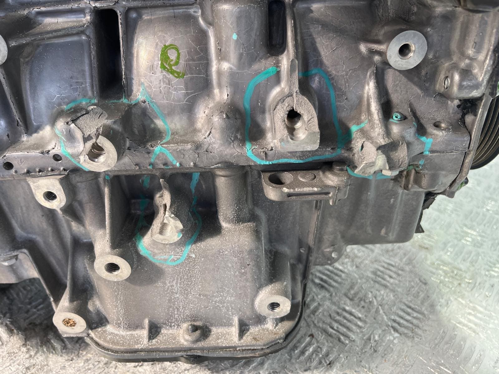 Recambio de MOTOR para DACIA DUSTER 1.2 GASOLINA H5F referencia OEM IAM H5FB404 - BLANCO 5