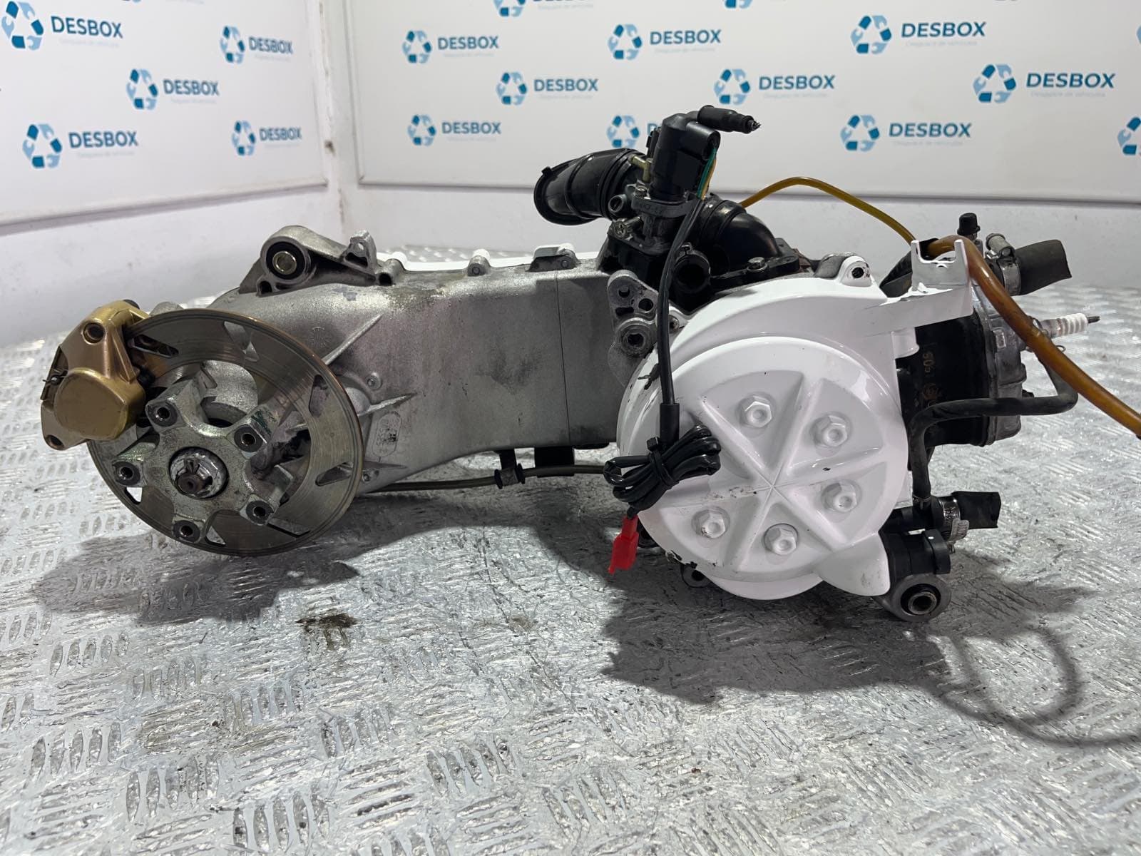 Recambio de MOTOR  para PIAGGIO (VESPA) NRG POWER 49 CC S/P-C451M referencia OEM IAM C451M - ROJO 4