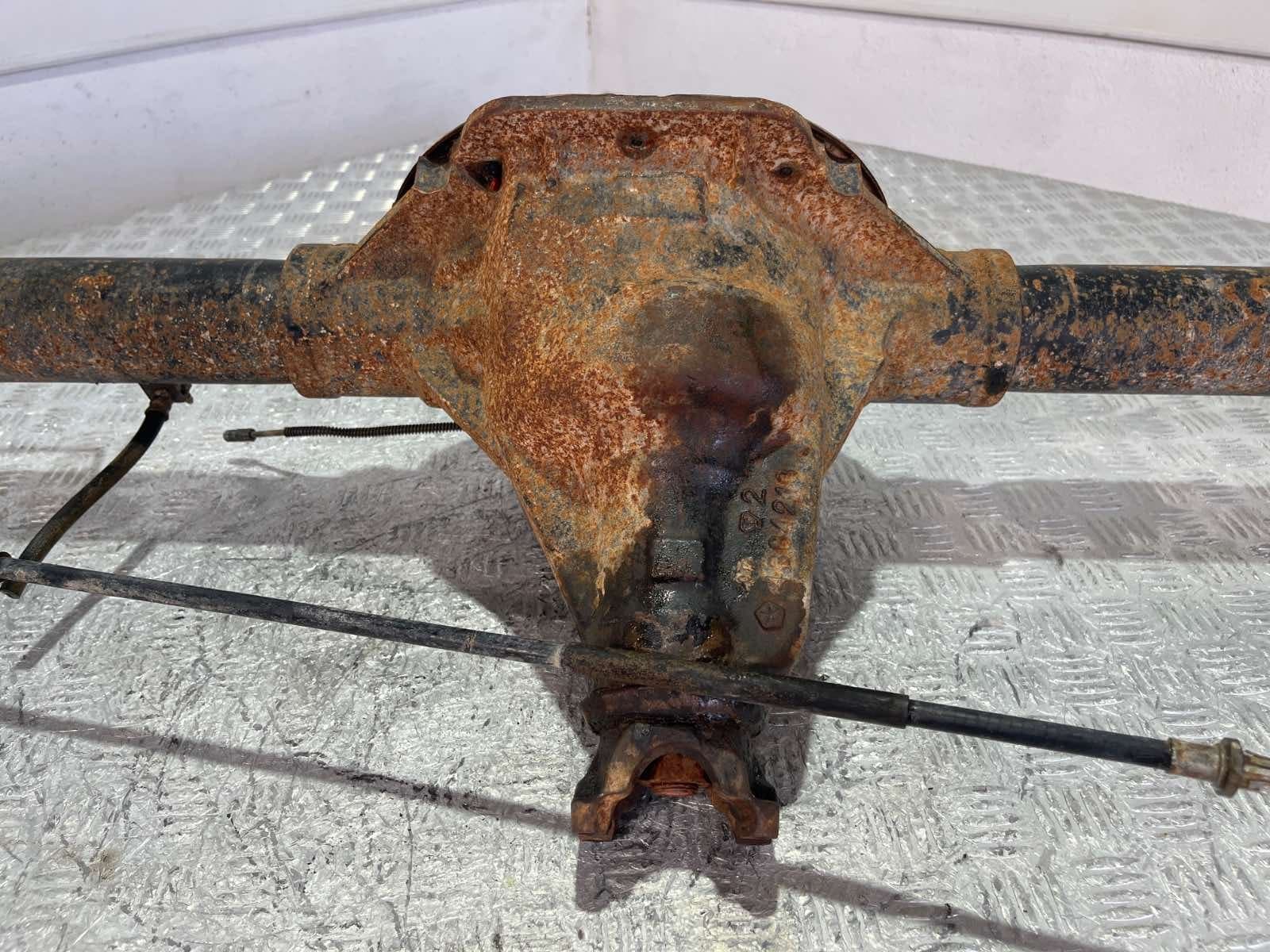 Recambio de PUENTE TRASERO para JEEP CHEROKEE (XJ) 4.0 i ERH referencia OEM IAM 4384213 - VERDE 4