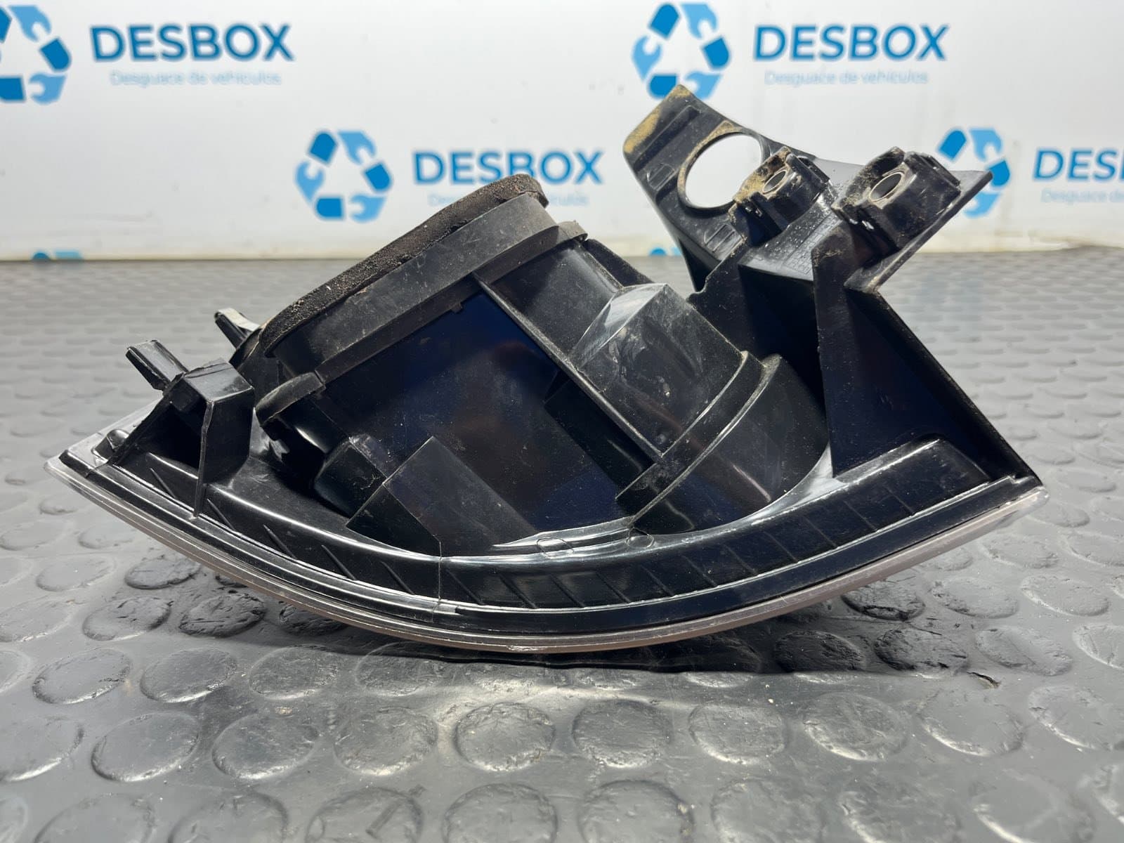 Recambio de PILOTO TRASERO DERECHO para SEAT IBIZA (6L1) 1.4 BBY referencia OEM IAM 6L6945258 - GRIS CENIZA 5