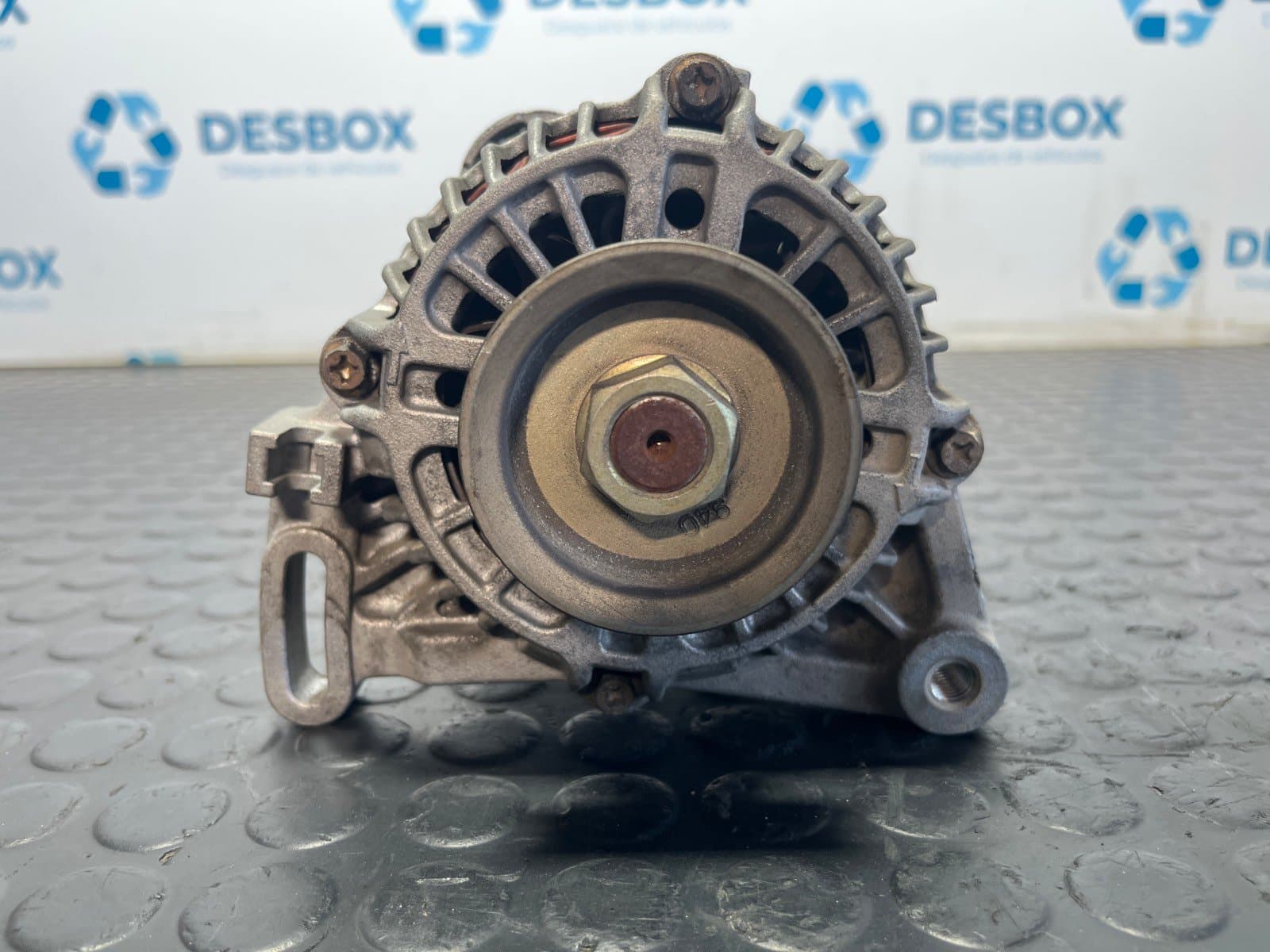 Recambio de ALTERNADOR para RENAULT CLIO II FASE I (B/CBO) 1.2 D7F710 referencia OEM IAM 8200065730 - BLANCO