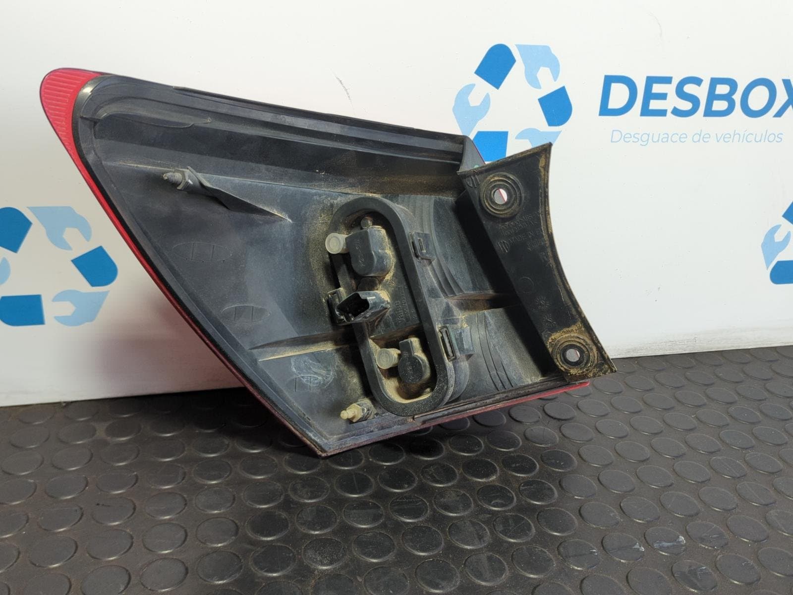 Recambio de PILOTO TRASERO DERECHO para NISSAN QASHQAI (J10) 1.5 DCI K9K referencia OEM IAM 26550BR00A - NEGRO 3