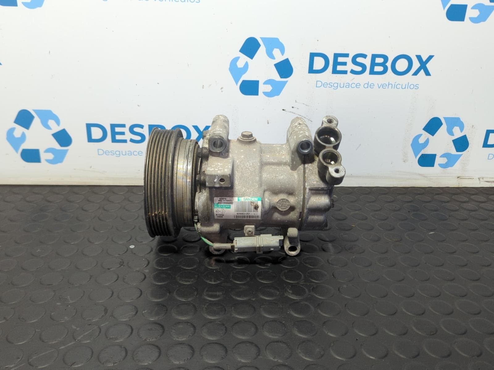 Recambio de COMPRESOR AIRE ACONDICIONADO para RENAULT LAGUNA (B56) 1.6 16V RT K4M F7 referencia OEM IAM 8200651251 - GRIS