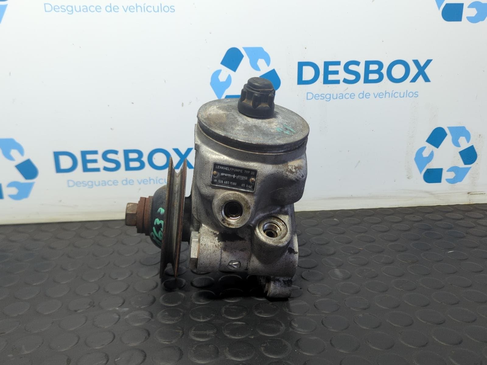 Recambio de BOMBA DIRECCION para MERCEDES-BENZ CLASE E (W123) BERLINA+COUPE 2.0 115954 referencia OEM IAM  1264601580 - NEGRO 2