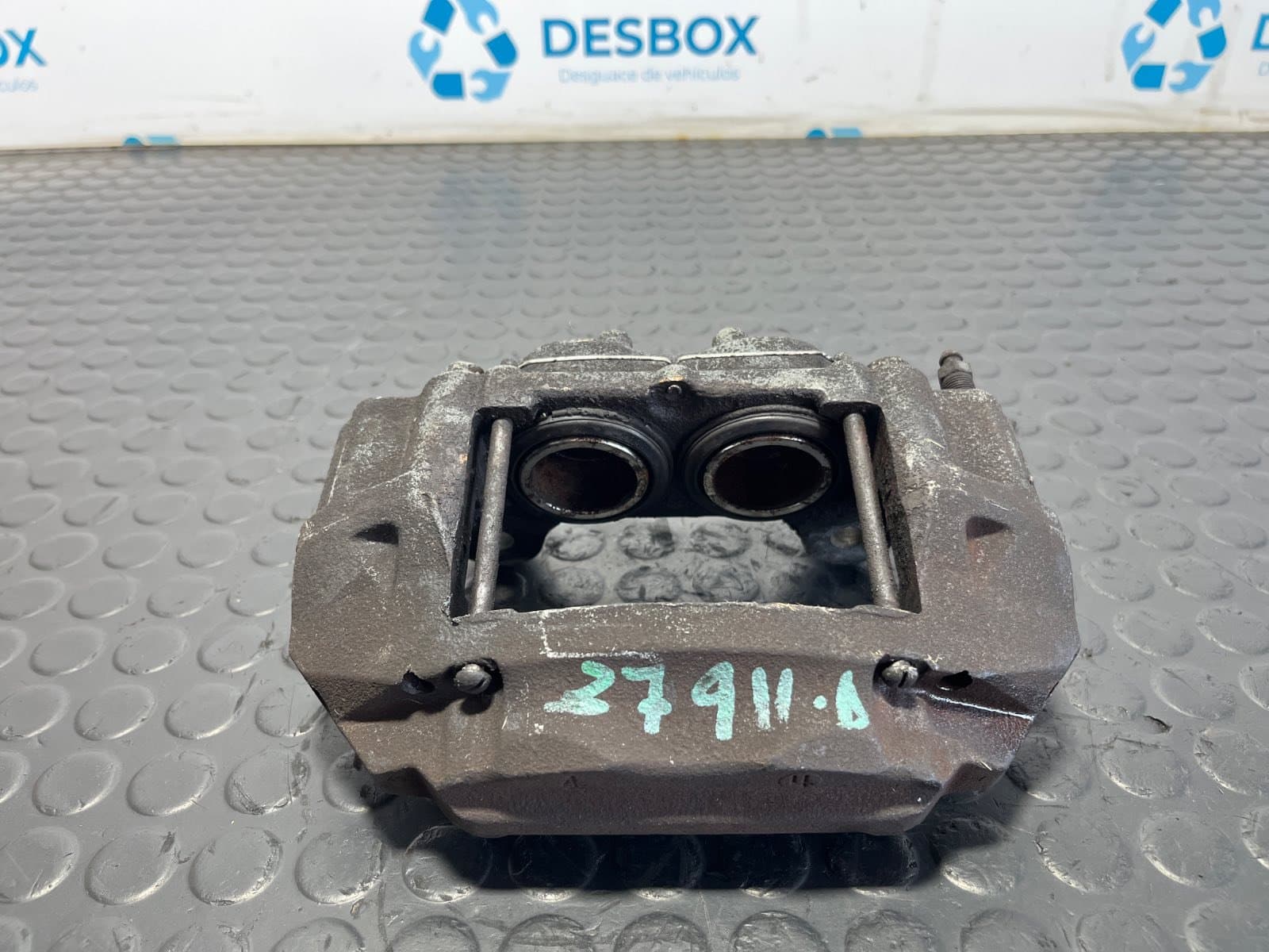 Recambio de PINZA DE FRENO DELANTERA DERECHA para TOYOTA LAND CRUISER HDJ80 LAND CRUISER 4.2 TD 1HDT referencia OEM IAM S13WC - NEGRO