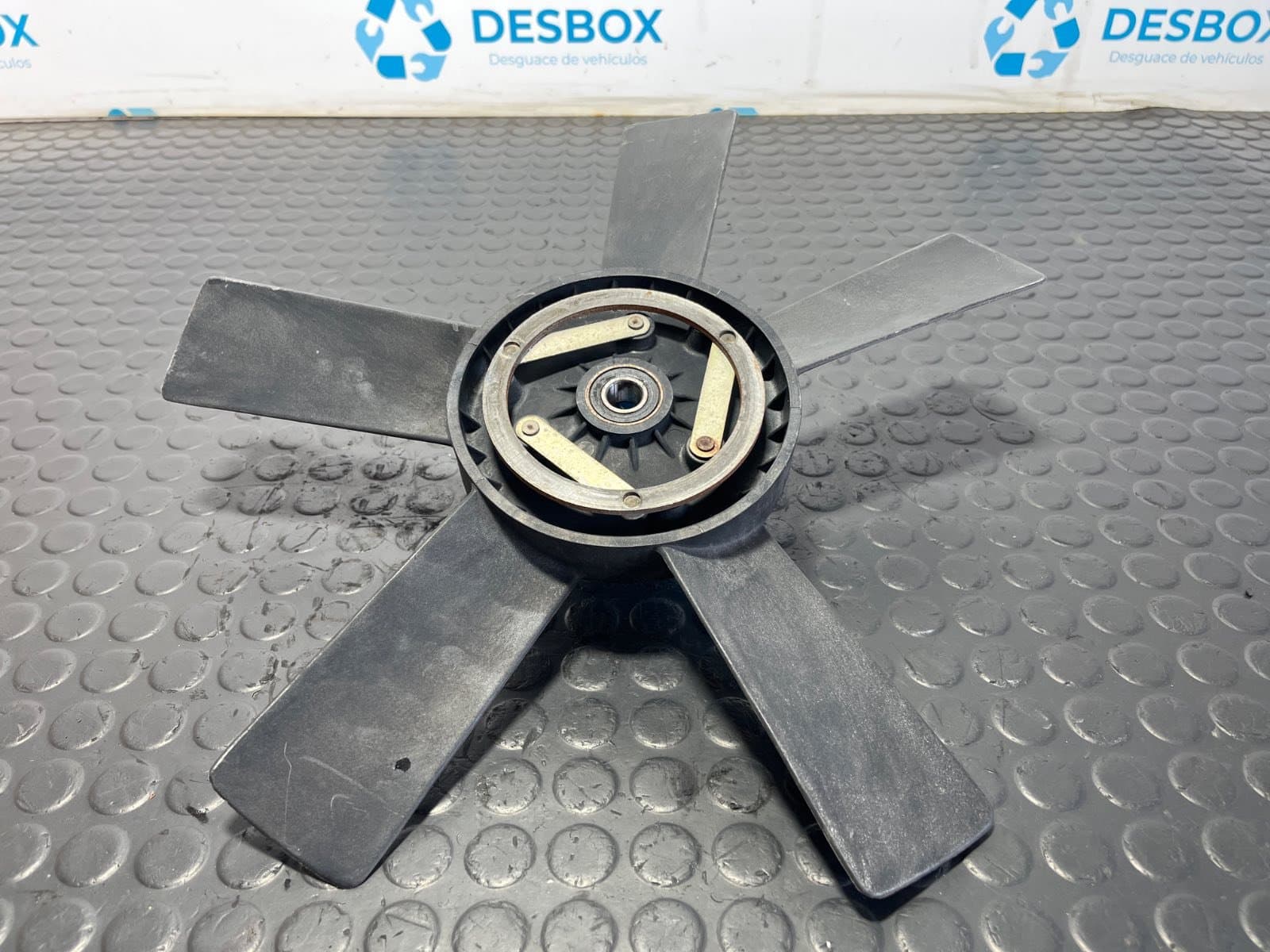 Recambio de VENTILADOR VISCOSO MOTOR para MERCEDES-BENZ CLASE E (W123) BERLINA+COUPE 2.0 115954 referencia OEM IAM 1022050306 - NEGRO 2