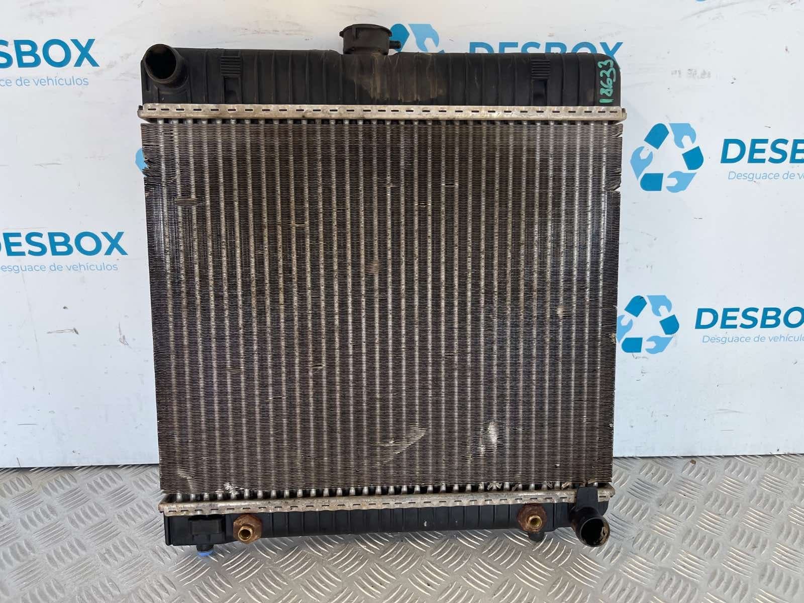 Recambio de RADIADOR AGUA para MERCEDES-BENZ CLASE E (W123) BERLINA+COUPE 2.0 115954 referencia OEM IAM   - NEGRO