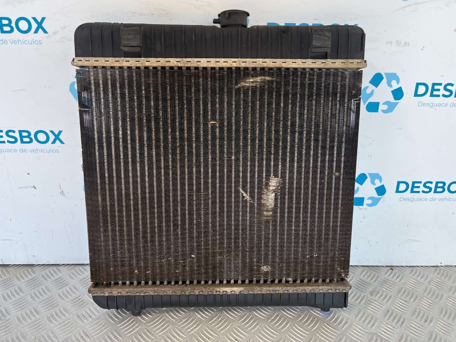 Recambio de RADIADOR AGUA para MERCEDES-BENZ CLASE E (W123) BERLINA+COUPE 2.0 115954 referencia OEM IAM   - NEGRO 4
