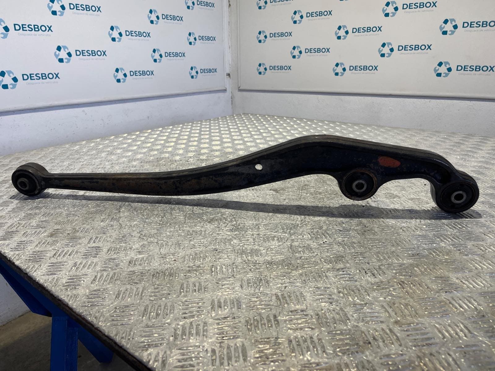 Recambio de BRAZO IZQUIERDO SUPERIOR DELANTERO para TOYOTA LAND CRUISER HDJ80 LAND CRUISER 4.2 TD 1HDT - NEGRO