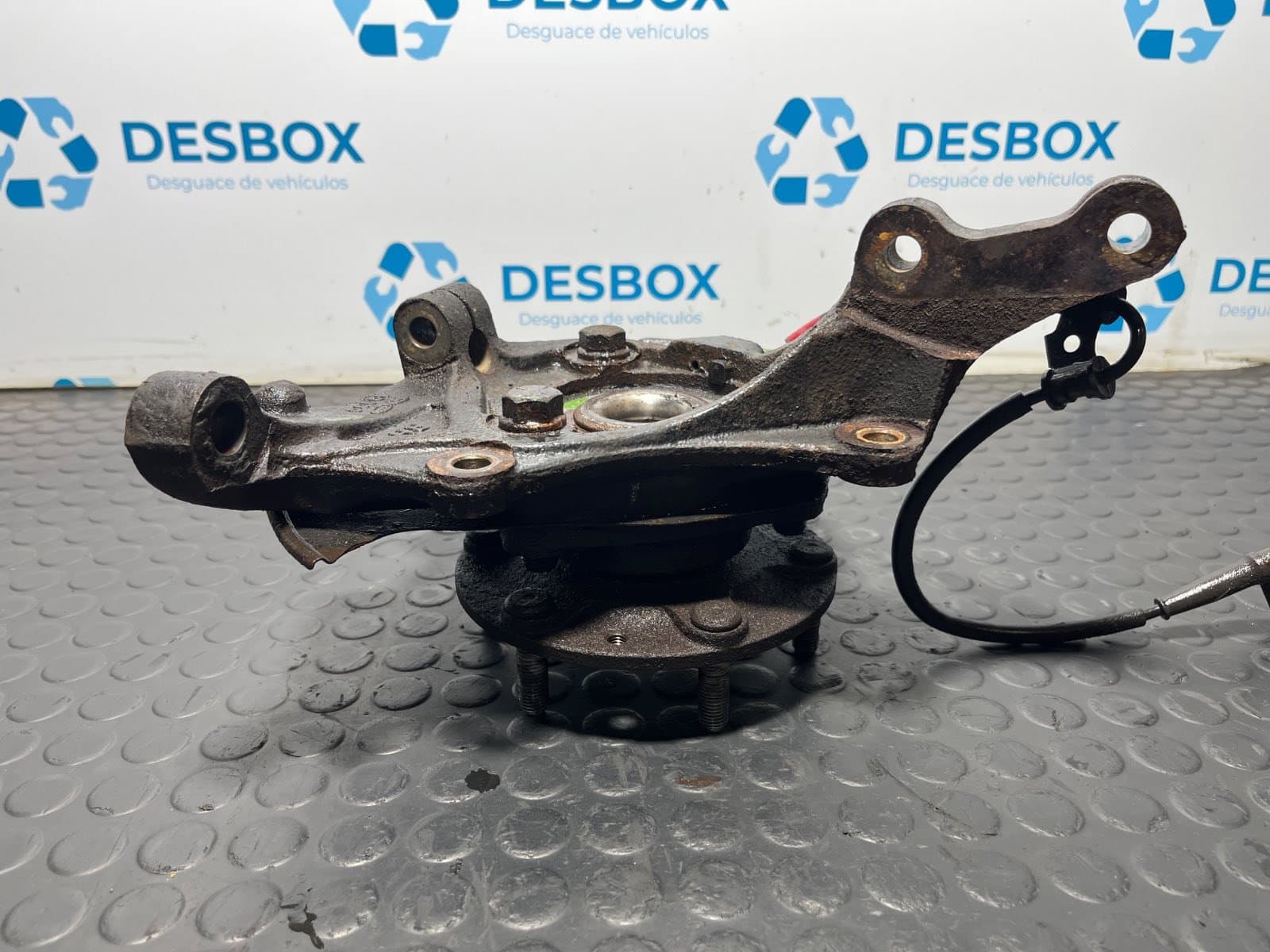 Recambio de MANGUETA DELANTERA DERECHA para KIA CARNIVAL II 2.9 CRDi LX J3 referencia OEM IAM 4D000 - AZUL 5