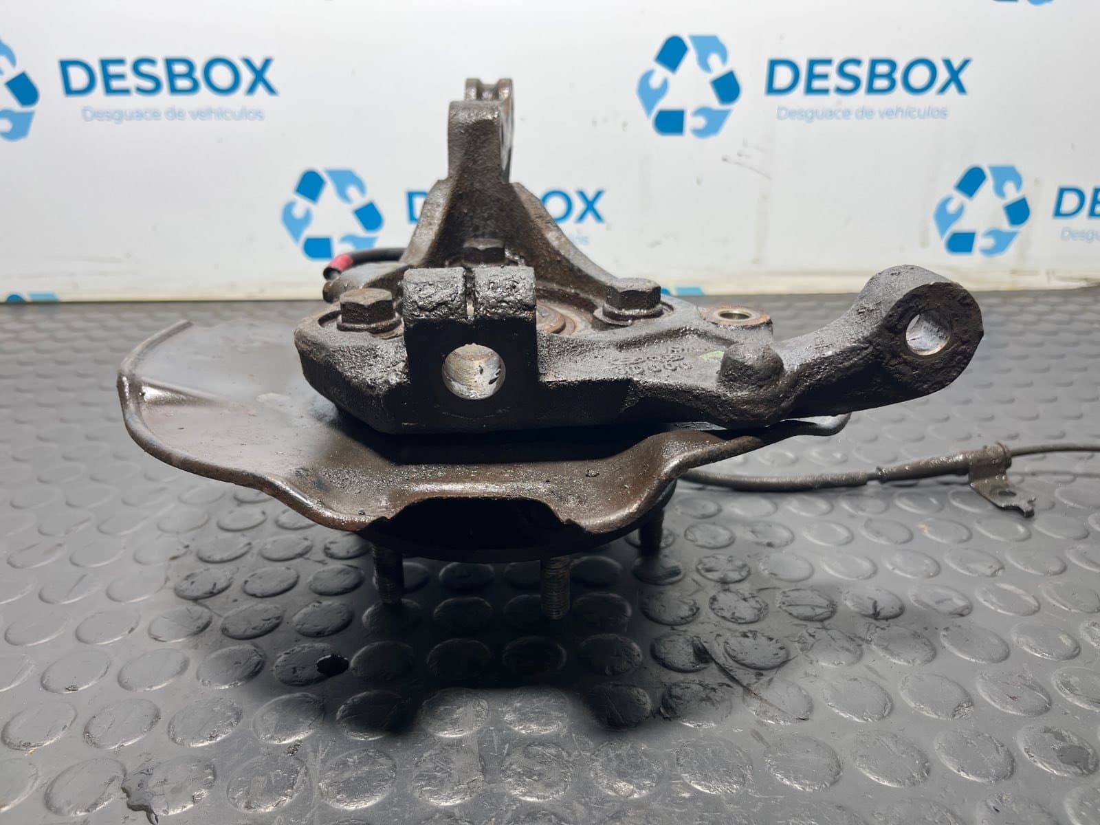 Recambio de MANGUETA DELANTERA DERECHA para KIA CARNIVAL II 2.9 CRDi LX J3 referencia OEM IAM 4D000 - AZUL 2
