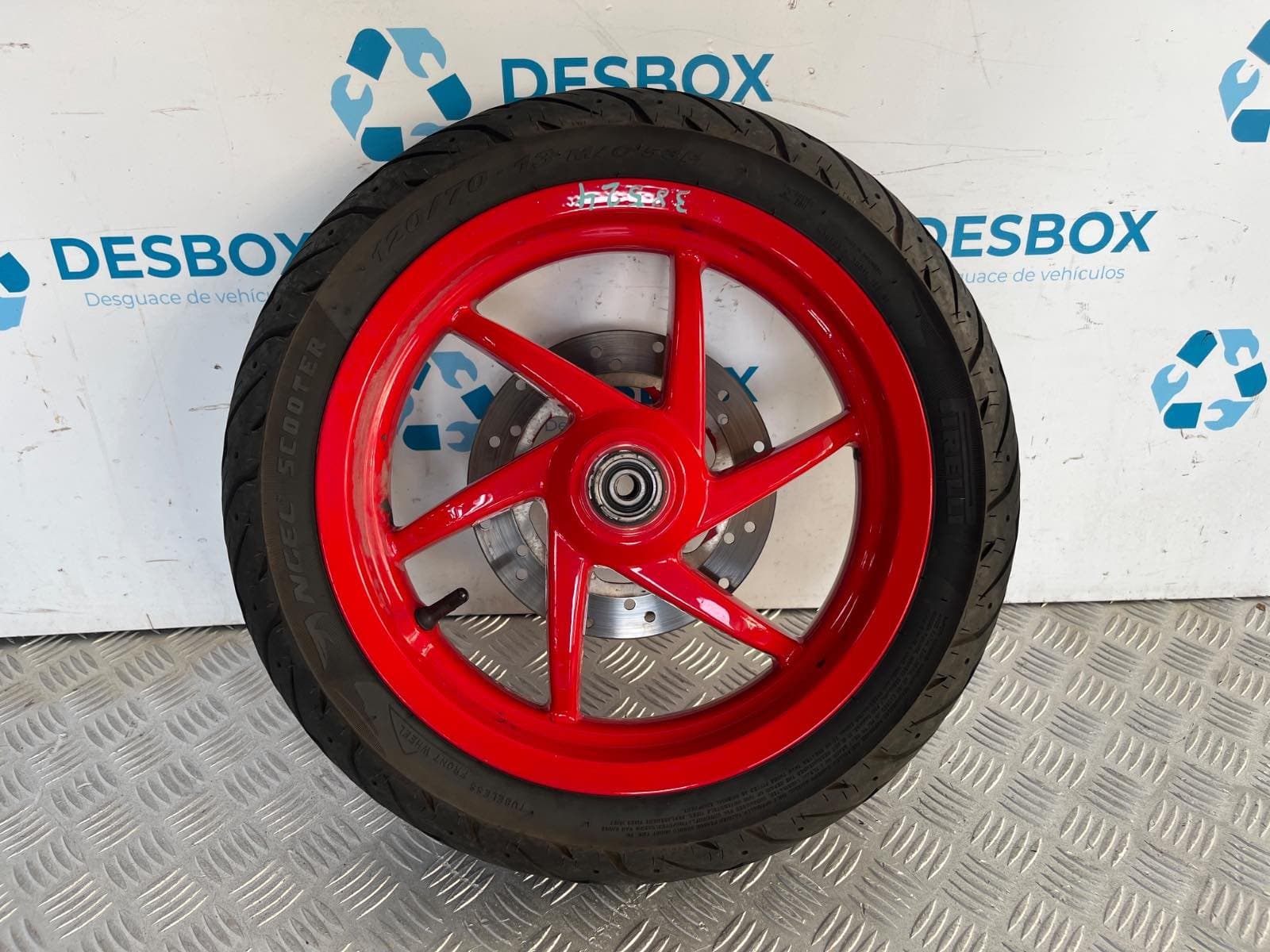 Recambio de LLANTA DELANTERA para PIAGGIO (VESPA) NRG POWER 49 CC S/P-C451M - ROJO 2
