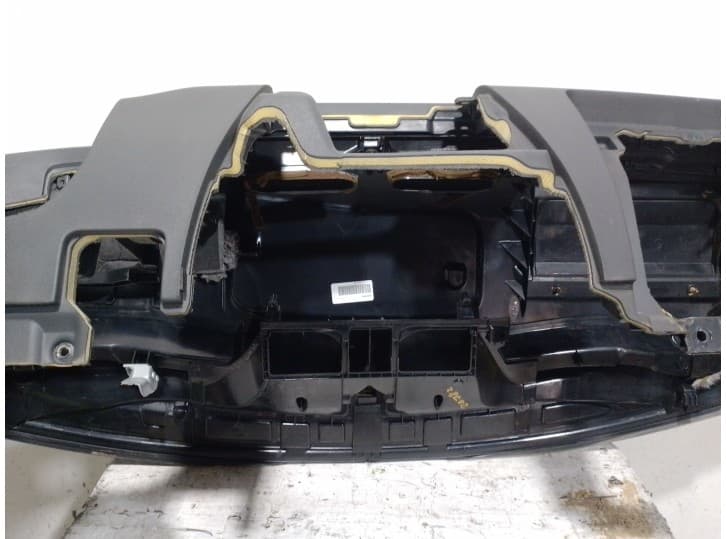 Recambio de salpicadero para volvo xc70 ii (136) d5 awd referencia OEM IAM D5244T4 9