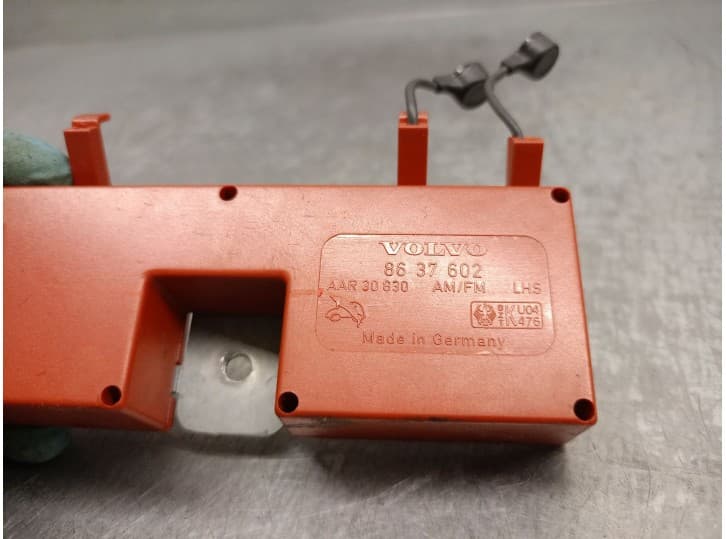 Recambio de antena para volvo v70 ii (285) 2.4 referencia OEM IAM 8637602 30752896 4