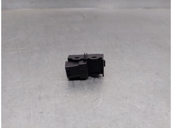 Recambio de interruptor para volvo xc70 ii (136) d5 awd referencia OEM IAM 30710476 3