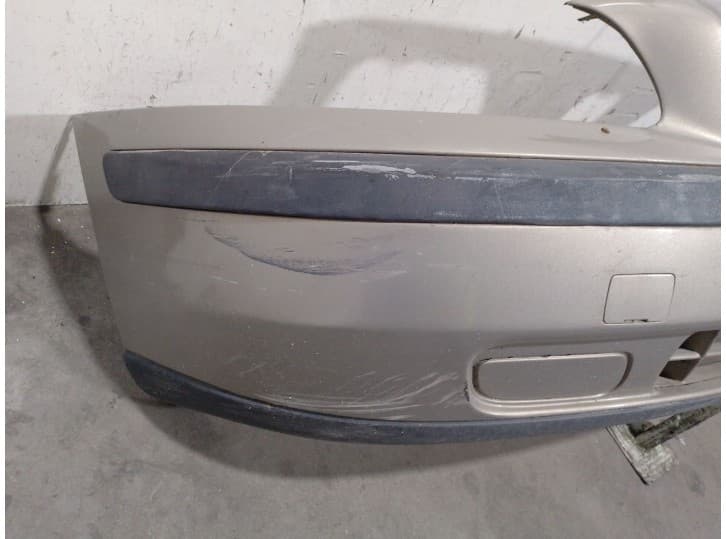 Recambio de paragolpes delantero para volvo v70 ii (285) 2.4 referencia OEM IAM 9479447 2