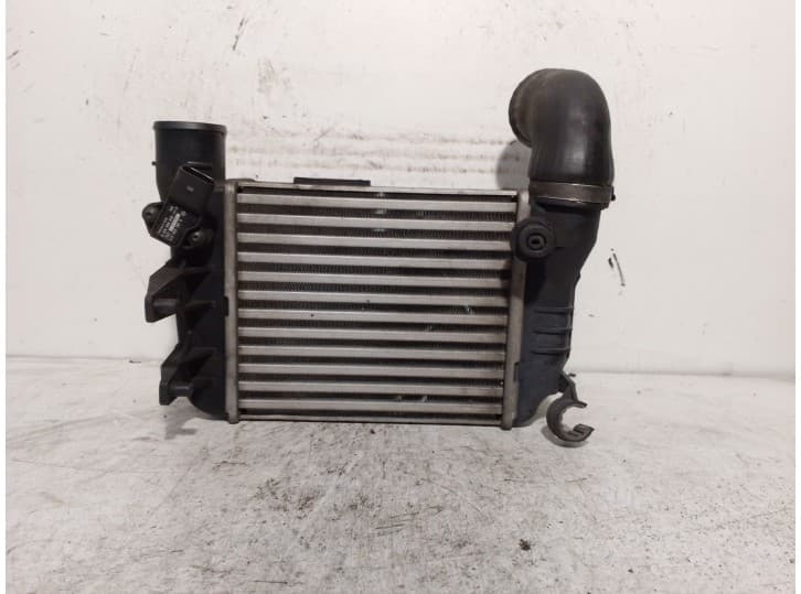 Recambio de intercooler para audi a4 b6 (8e2) 1.8 t referencia OEM IAM 8E0145805N  JDEUS 2