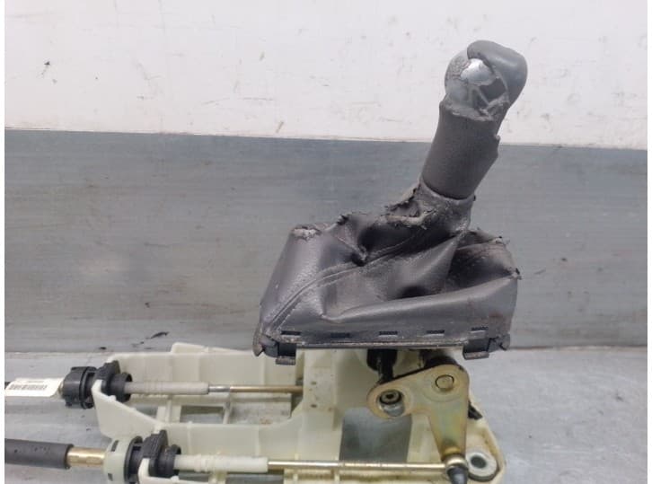 Recambio de palanca cambio para volvo v70 ii (285) 2.4 referencia OEM IAM 8675645 8675645 2
