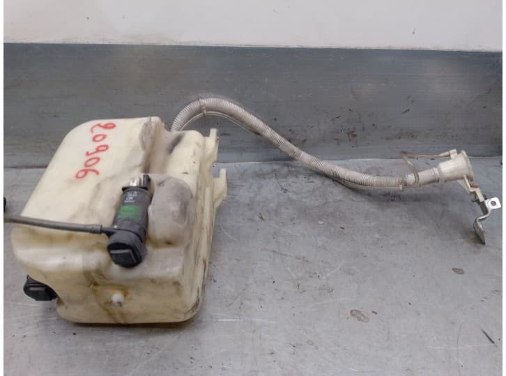 Recambio de deposito limpia para tata indica vista 1.3 crdi referencia OEM IAM 102A2000 3