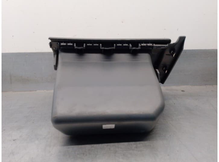 Recambio de guantera para ford ka (ru8) 1.2 referencia OEM IAM 735463670 2