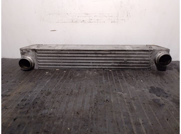 Recambio de intercooler para bmw 5 touring (e61) 525 d referencia OEM IAM 17517787446