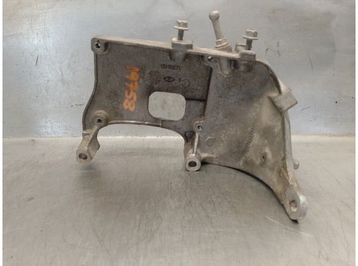 Recambio de soporte motor para cadillac srx 3.6 referencia OEM IAM 12600071 12600071 2