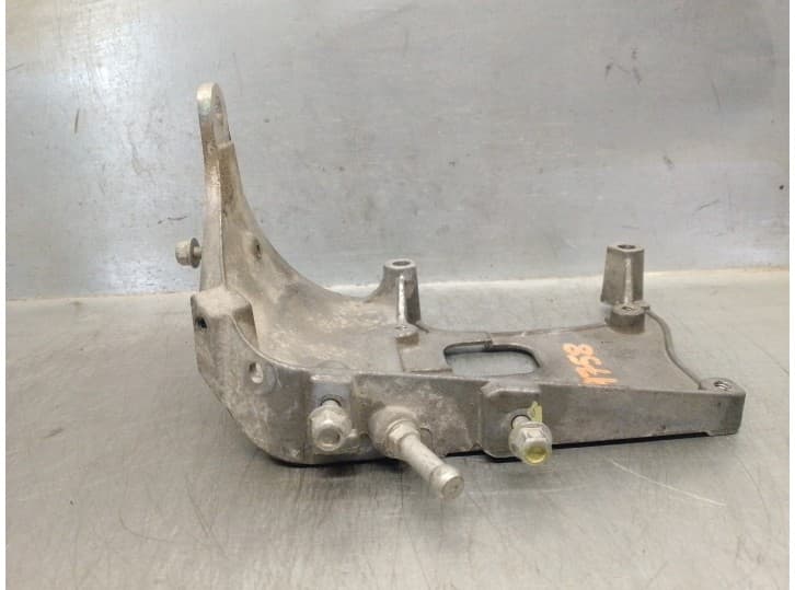 Recambio de soporte motor para cadillac srx 3.6 referencia OEM IAM 12600071 12600071 3